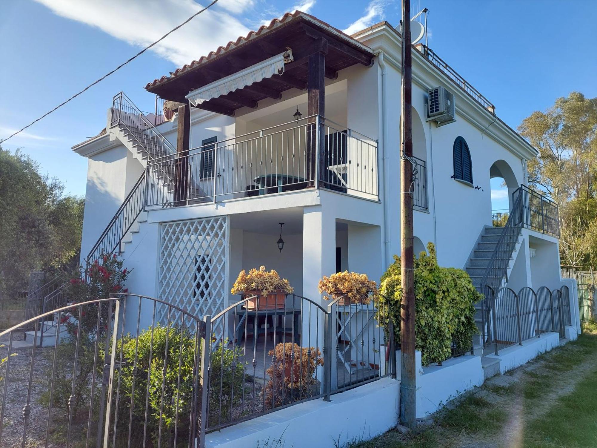 Deiana'S Apartment - Cardedu Beachside Ngoại thất bức ảnh